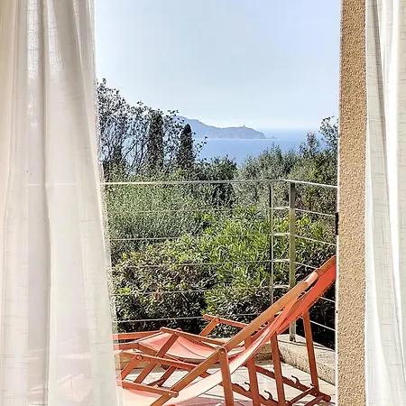 Hébergement de vacances 13 Oliviers Couchers De Soleil *