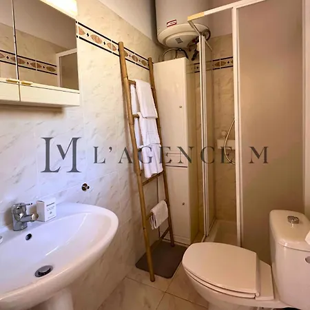 13 Oliviers Couchers De Soleil Holiday home *