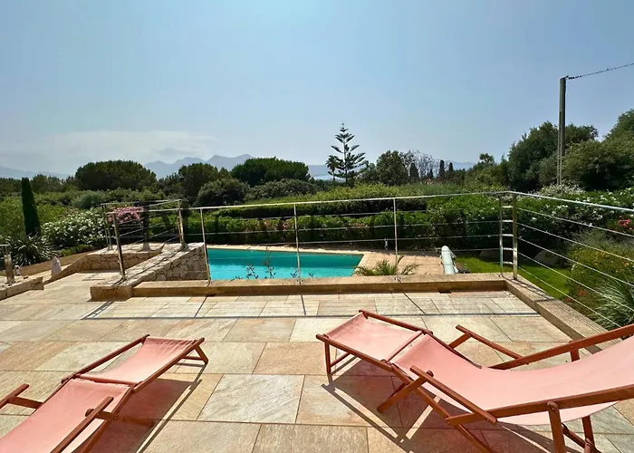 13 Oliviers Couchers De Soleil Vakantiehuis Lumio (Corsica)