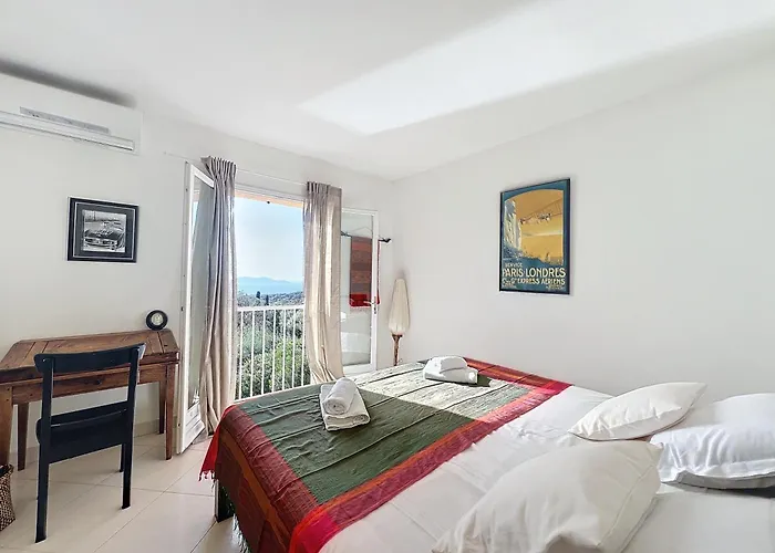 度假居 13 Oliviers Couchers De Soleil